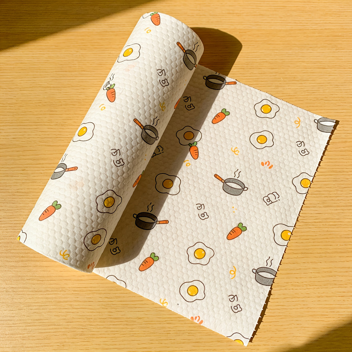 40 Sheets/Roll, 9.45-inch Widened and Thickened Lazy Kitchen Cleaning Cloths, 1 Roll with 8 Random Cartoon Print Styles, Disposable Dish Towels for Both Dry and Wet Use, Highly Efficient at Absorbing Oil and Water, Suitable for Stove and Range Hood